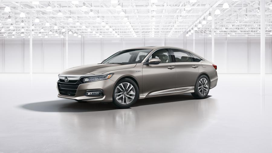  Honda Accord Touring Hybrid 2017 года  (NA) (фото 3 из 170)